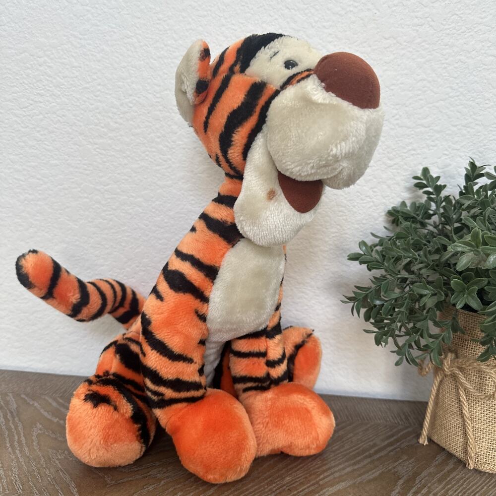 Disneyland Walt Disney World Tigger 16” Plush Brown Nose Vintage Winnie The Pooh